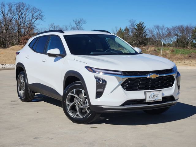 New 2026 Chevrolet Trax LT w/ Driver Confidence Package FWD image 1