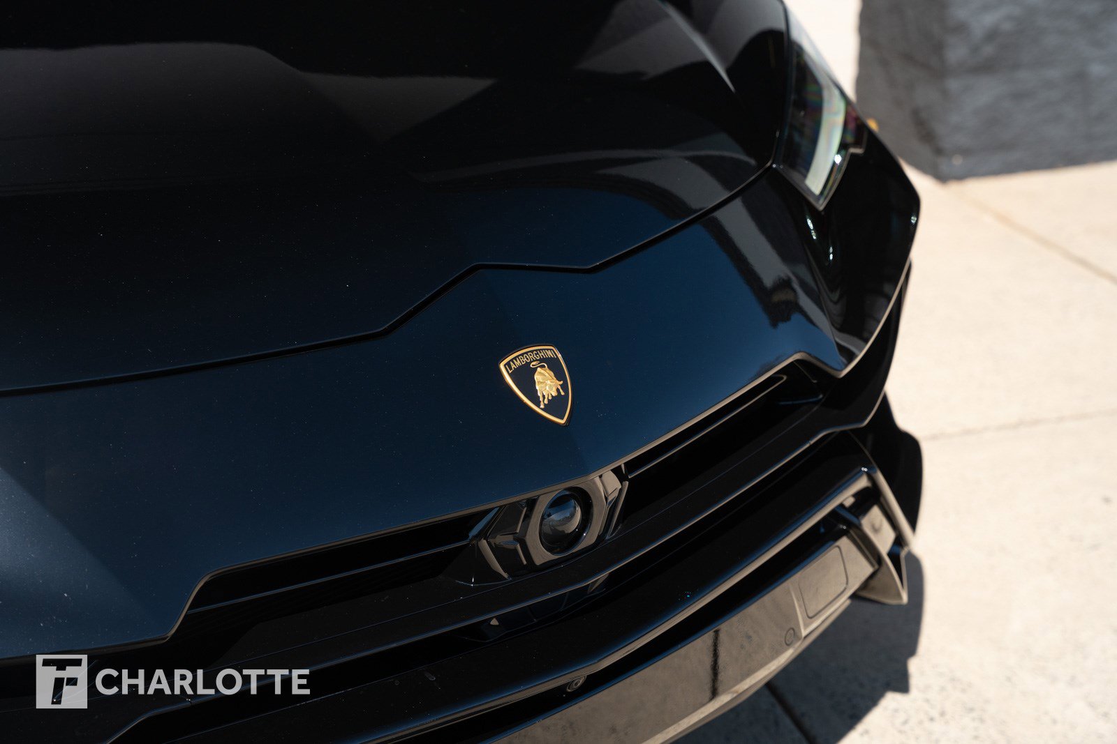 Used 2024 Lamborghini Urus S image 3