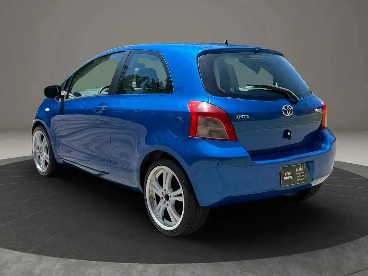 Used 2008 Toyota Yaris S FWD image 4