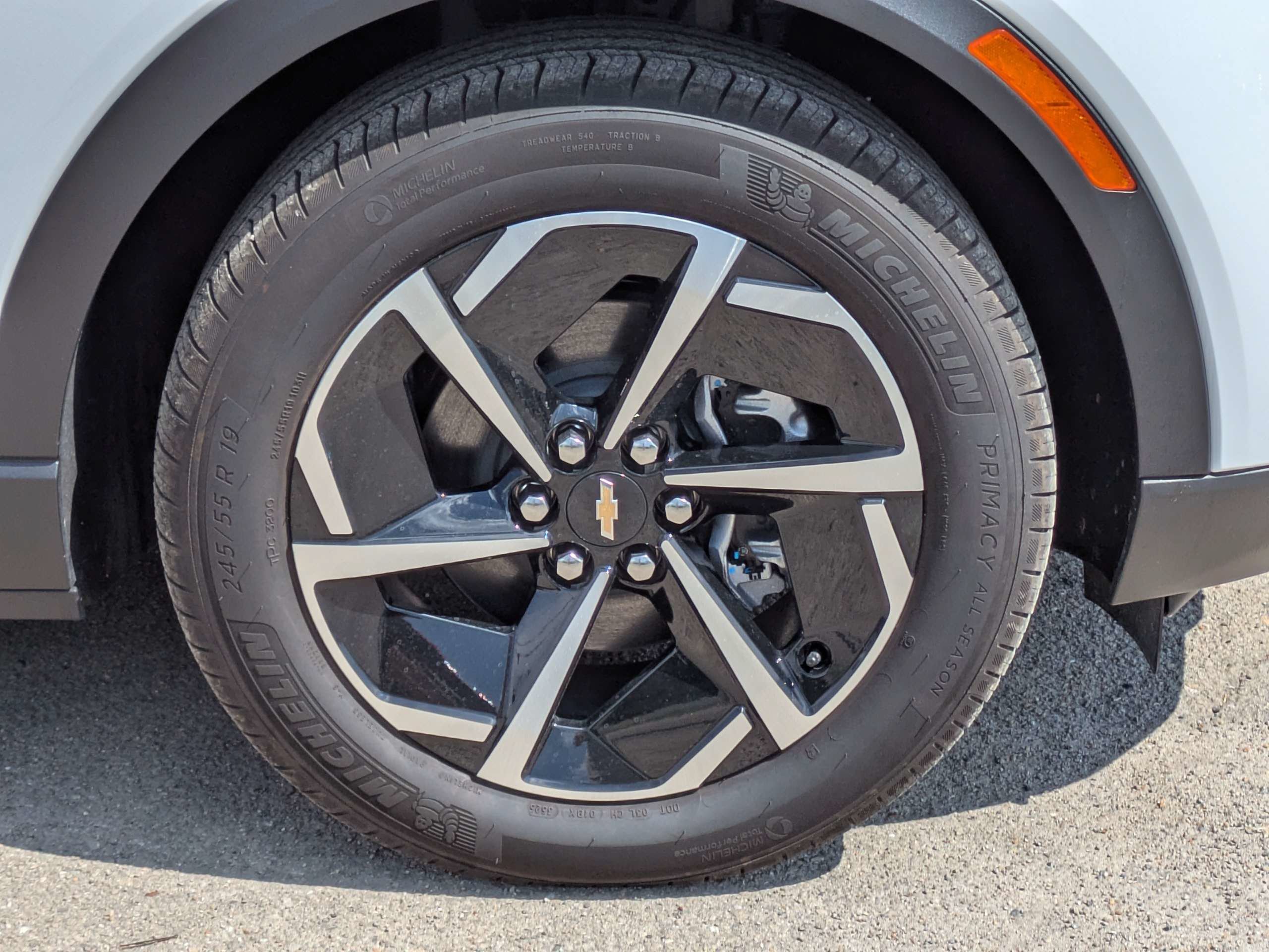 Used 2026 Chevrolet Equinox EV LT w/ Comfort Package FWD image 11