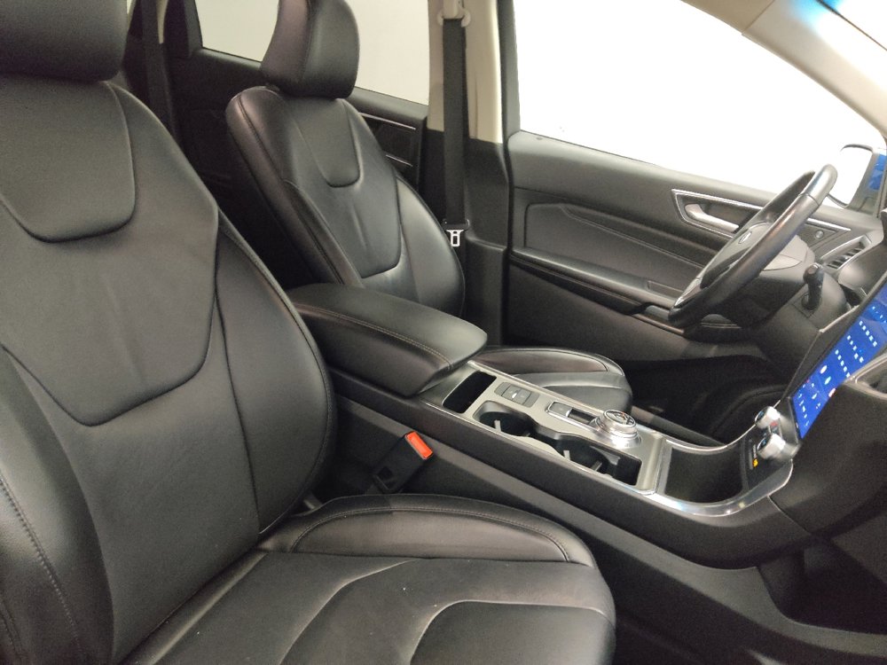 Used 2022 Ford Edge Titanium AWD/4WD image 21