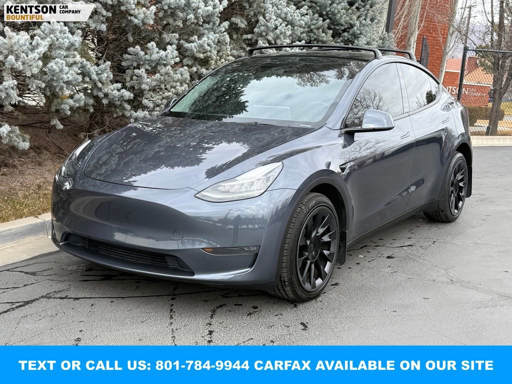 Used 2023 Tesla Model Y Long Range image 3