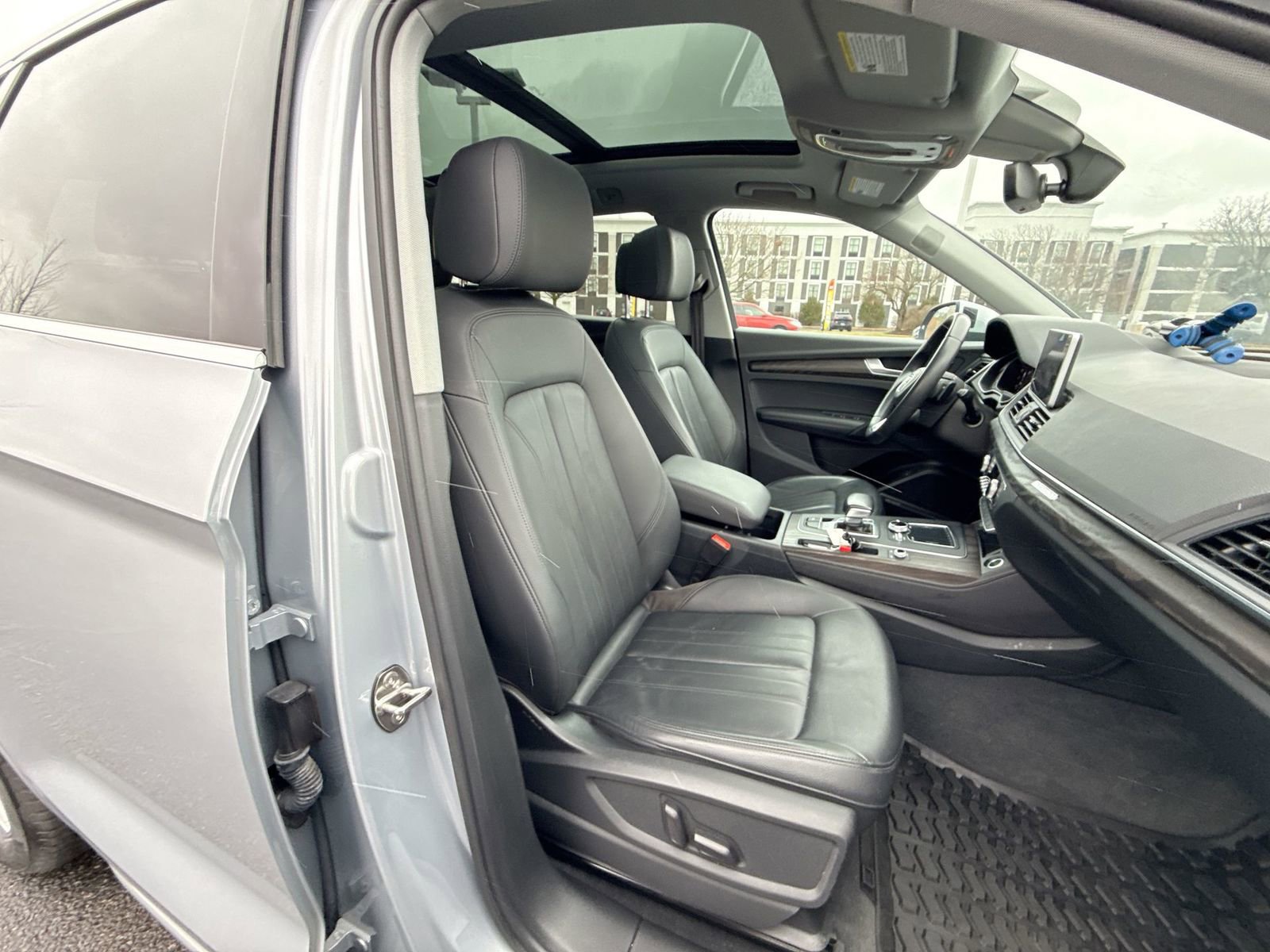 Used 2020 Audi Q5 2.0T Premium Plus w/ Premium Plus Package image 27