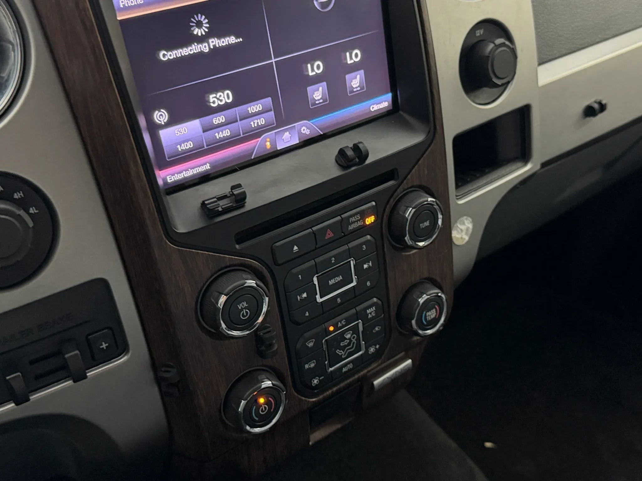 Used 2013 Ford F150 Lariat AWD/4WD image 22