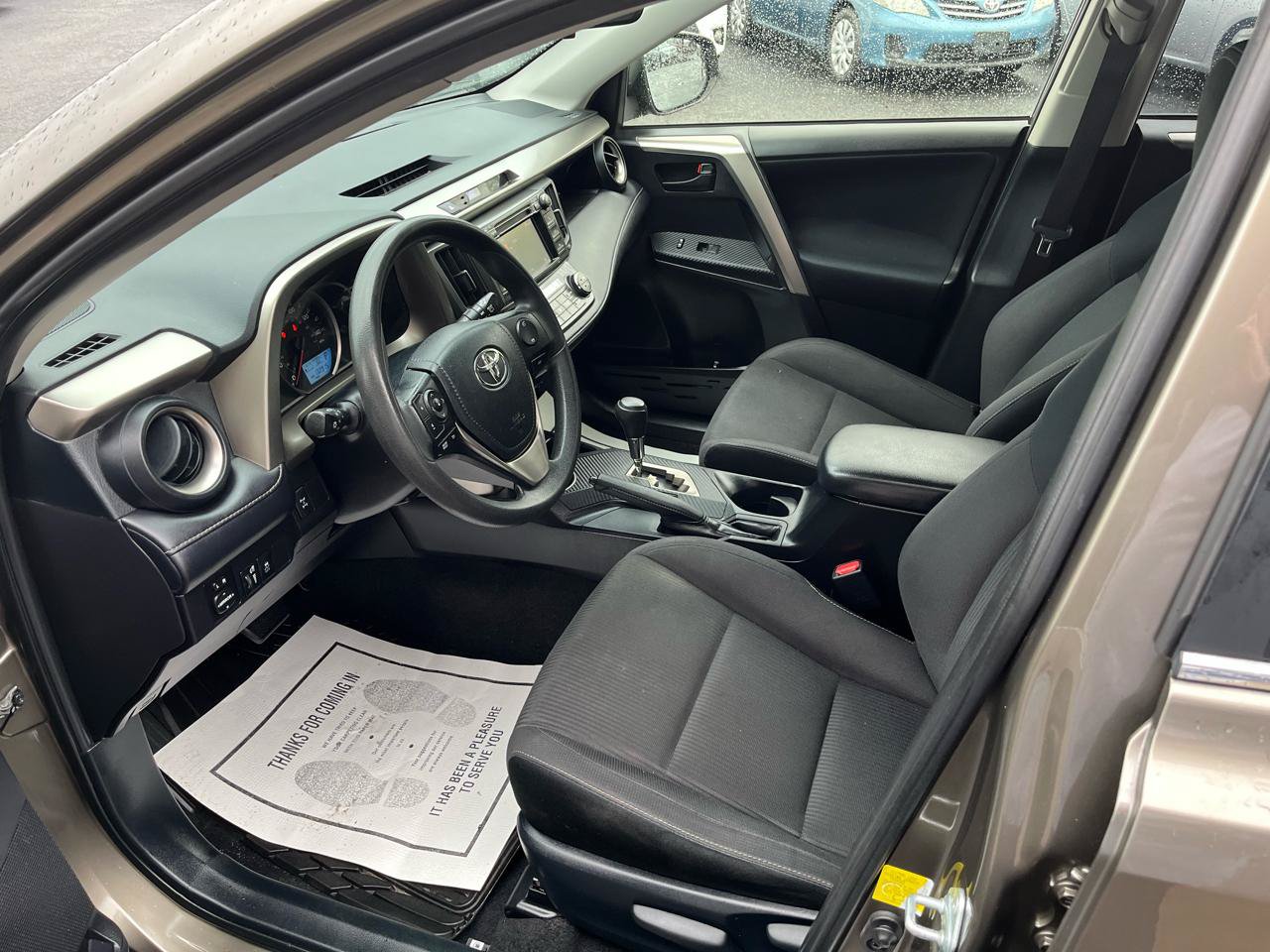 Used 2013 Toyota RAV4 XLE AWD/4WD image 18