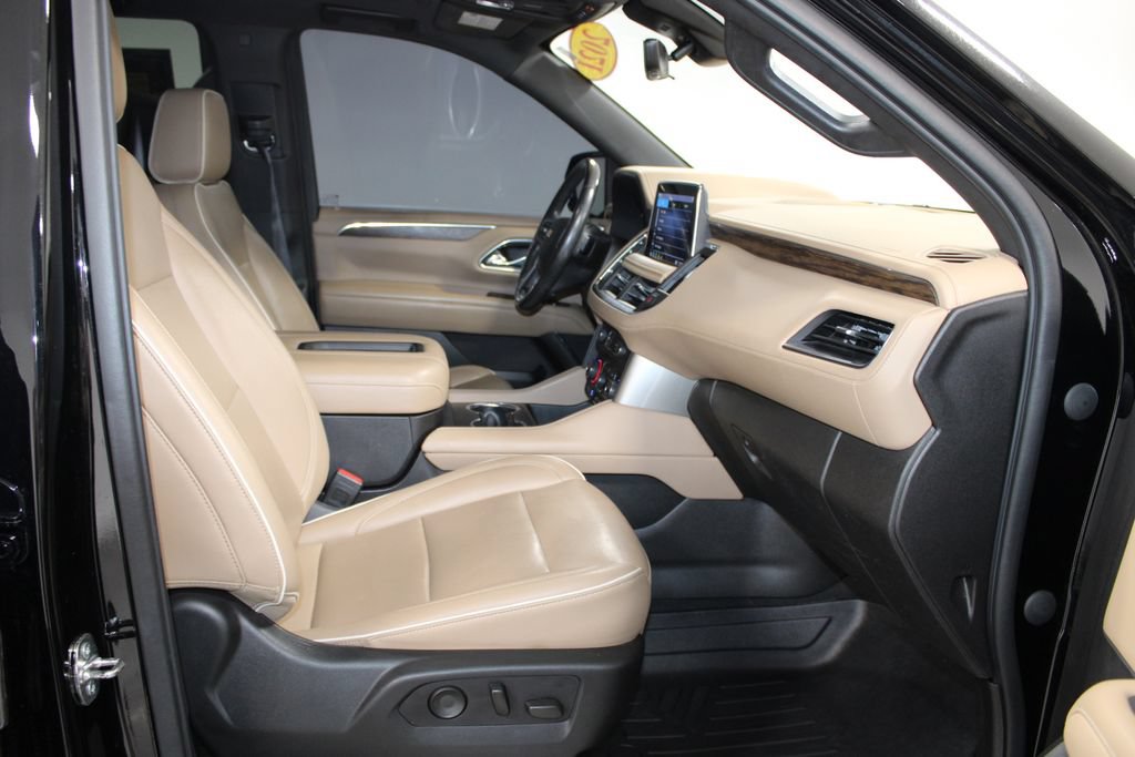 Used 2021 Chevrolet Tahoe Premier w/ Premium Package AWD/4WD image 27