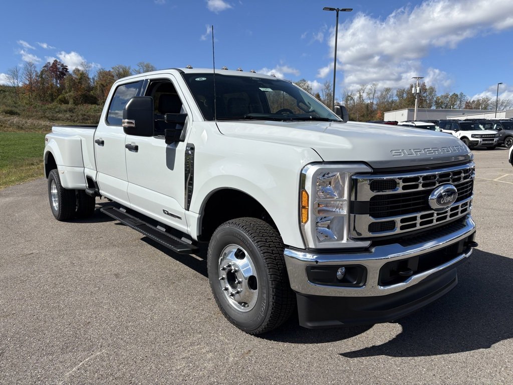 New 2026 Ford F350 XLT image 7