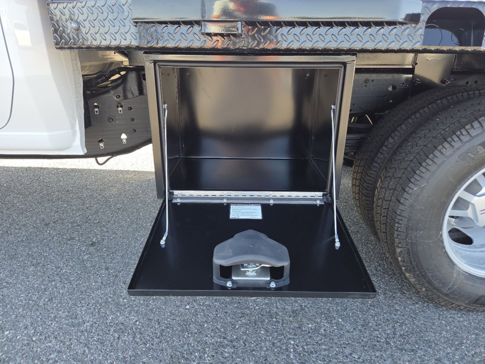 New 2026 GMC Sierra 3500 Pro w/ Convenience Package image 25