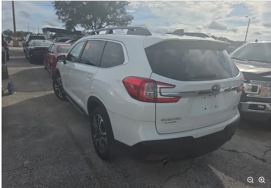 Used 2023 Subaru Ascent Limited AWD/4WD image 4