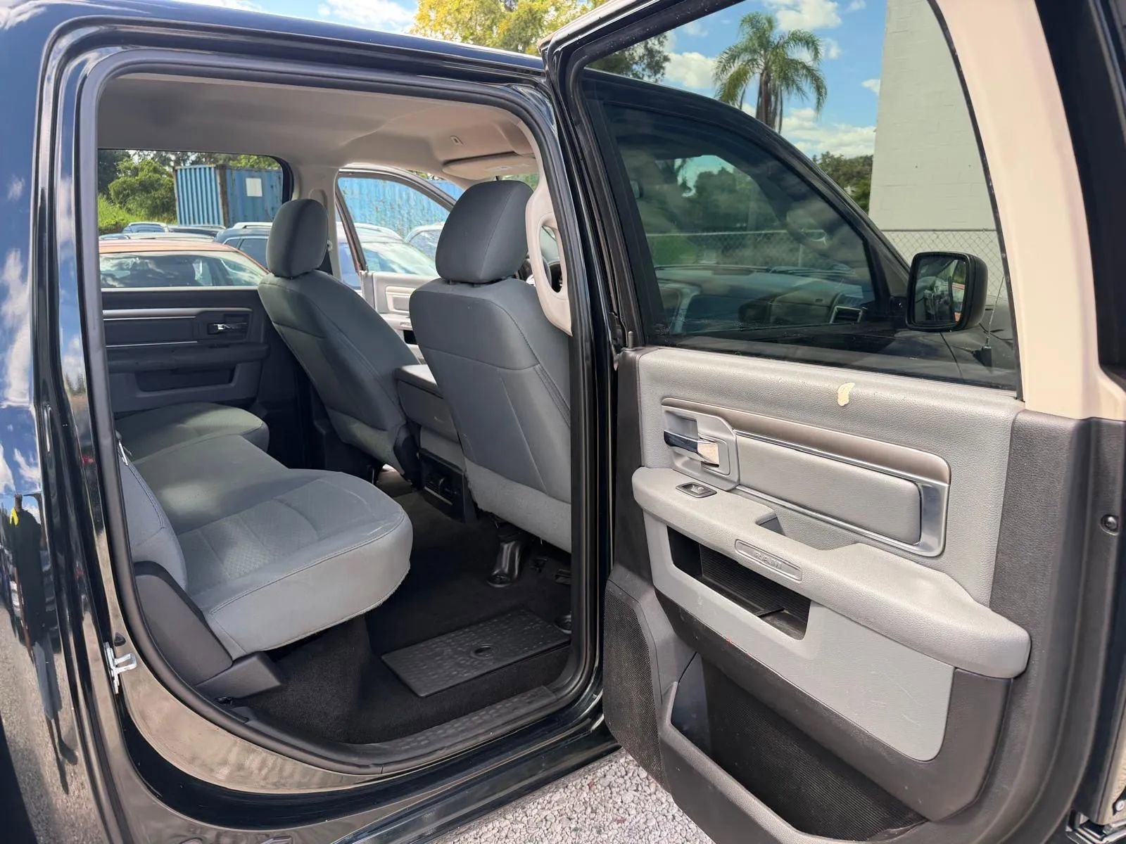 Used 2017 RAM 2500 SLT image 12