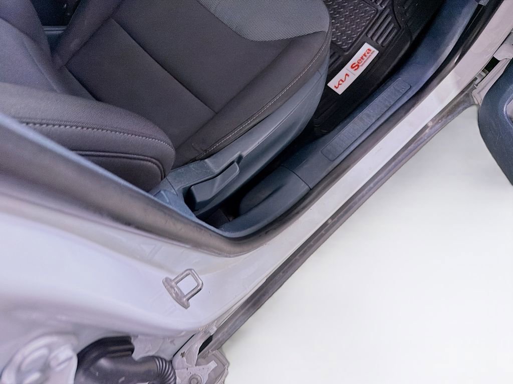 Used 2023 Ford Maverick XL w/ Equipment Group 100A Standard image 28