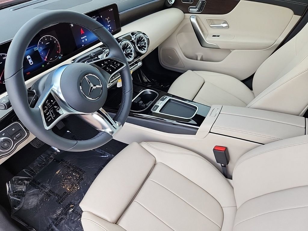 New 2025 Mercedes-Benz CLA 250 4MATIC image 11