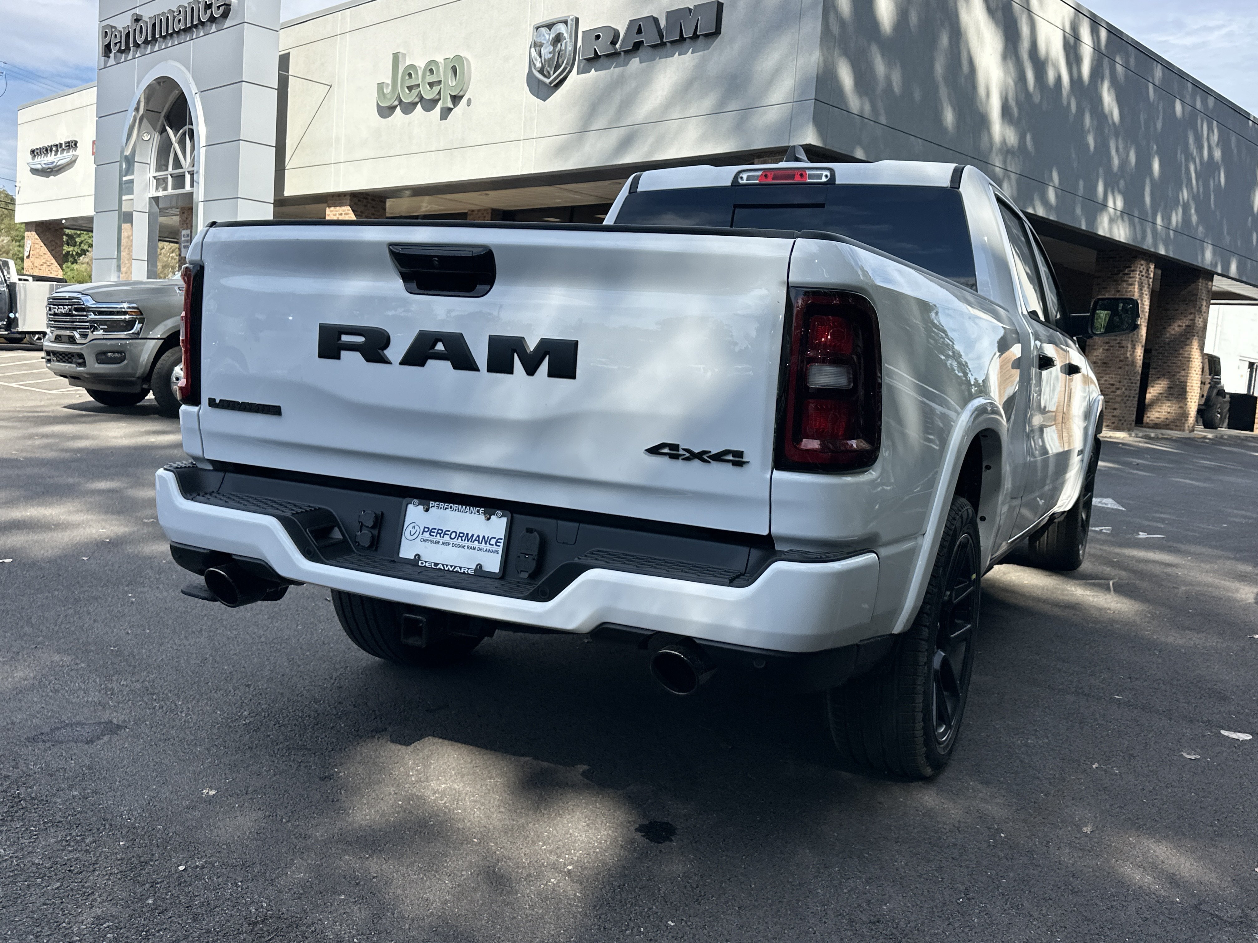 New 2027 RAM 1500 Laramie AWD/4WD image 21