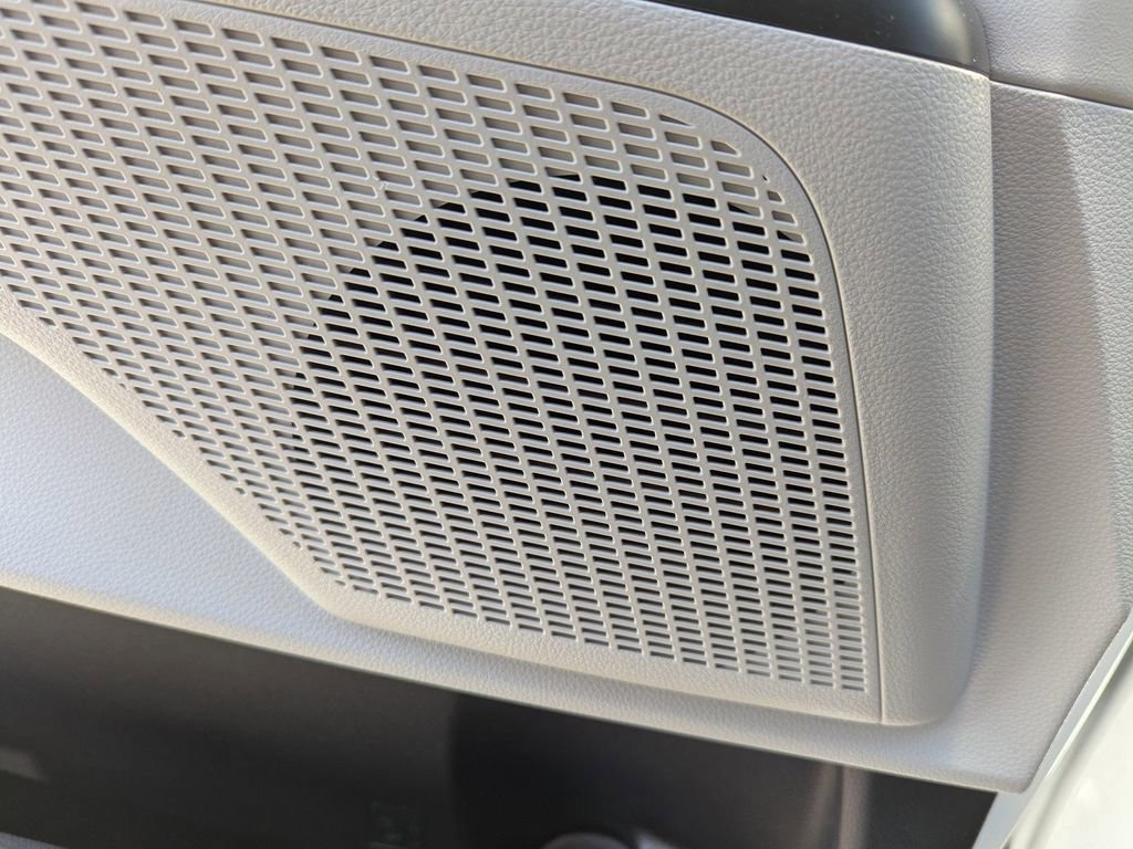 Certified 2024 Kia Carnival LX image 17