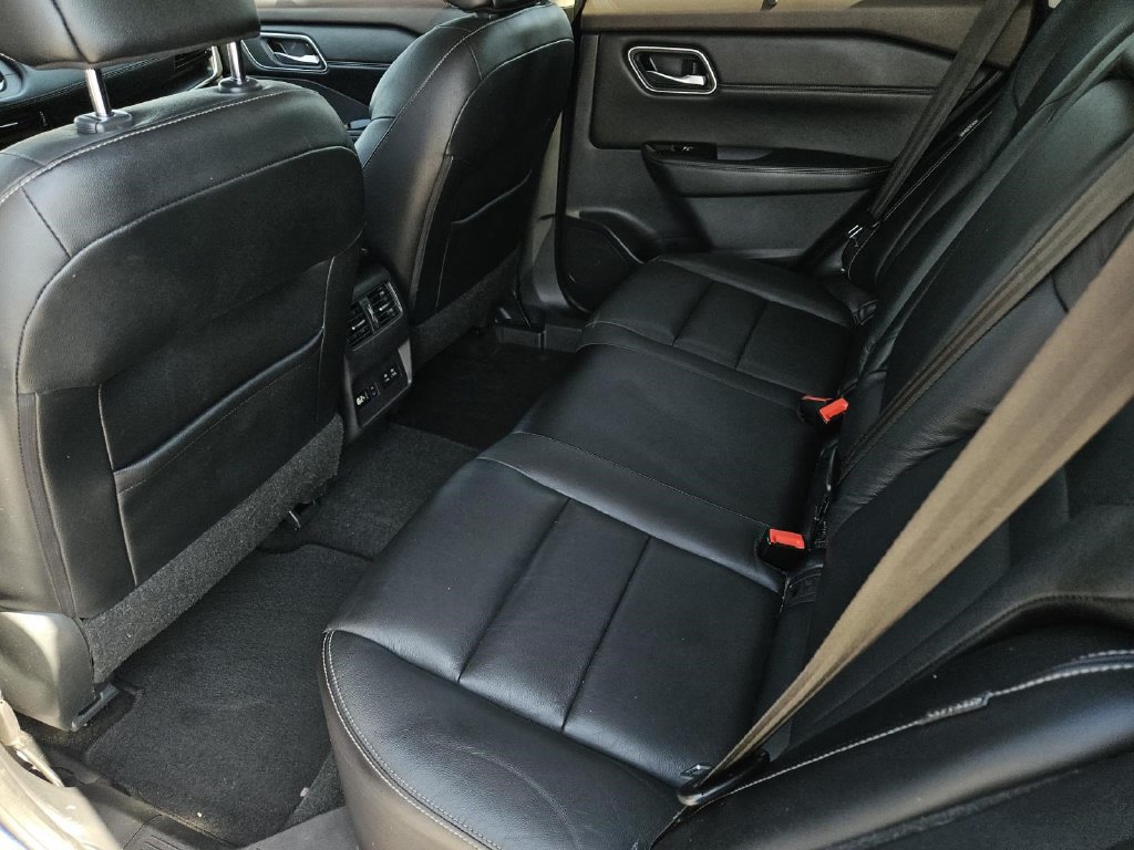 Certified 2021 Nissan Rogue SL FWD image 13