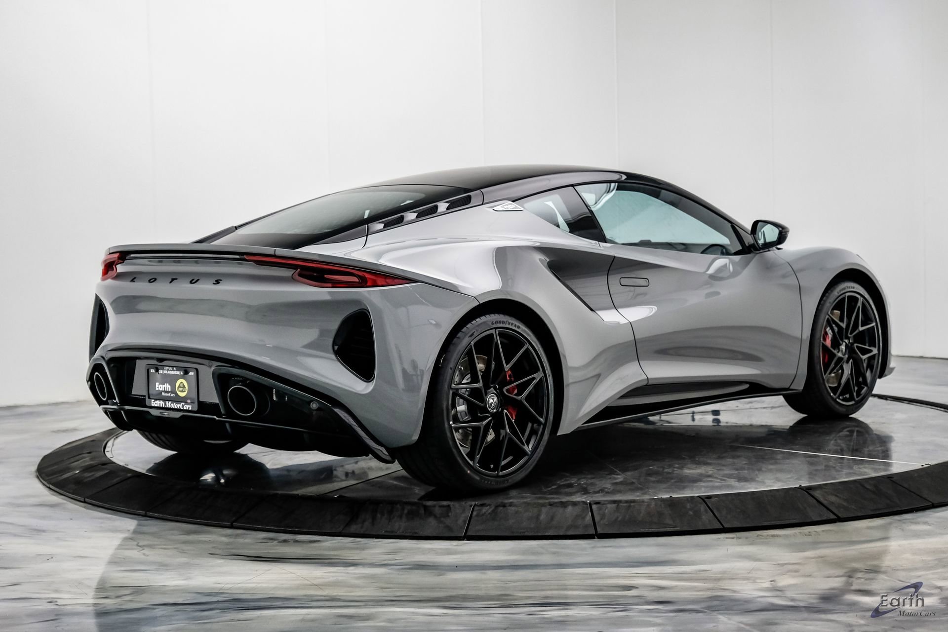 New 2026 Lotus Emira V6 SE RWD image 18