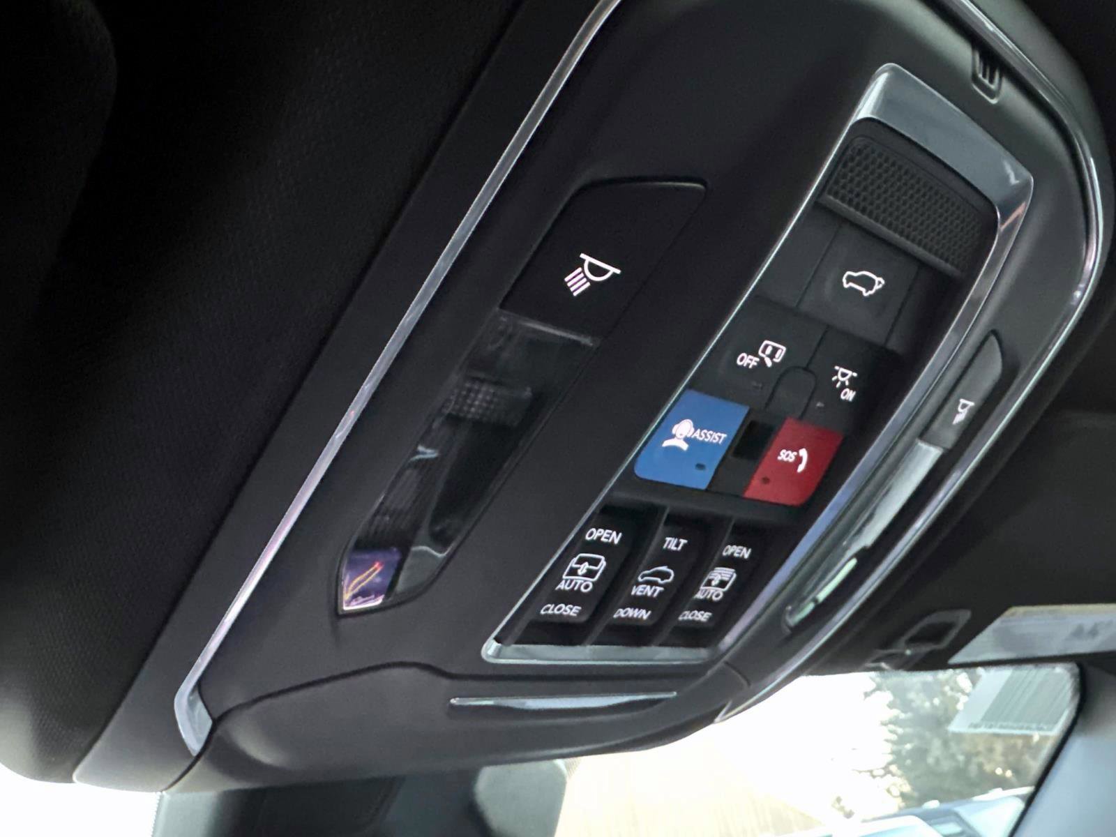 New 2026 Jeep Grand Cherokee Altitude image 17