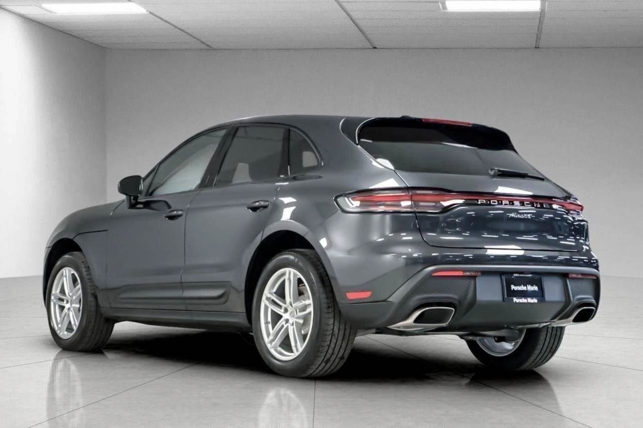 Certified 2025 Porsche Macan image 92