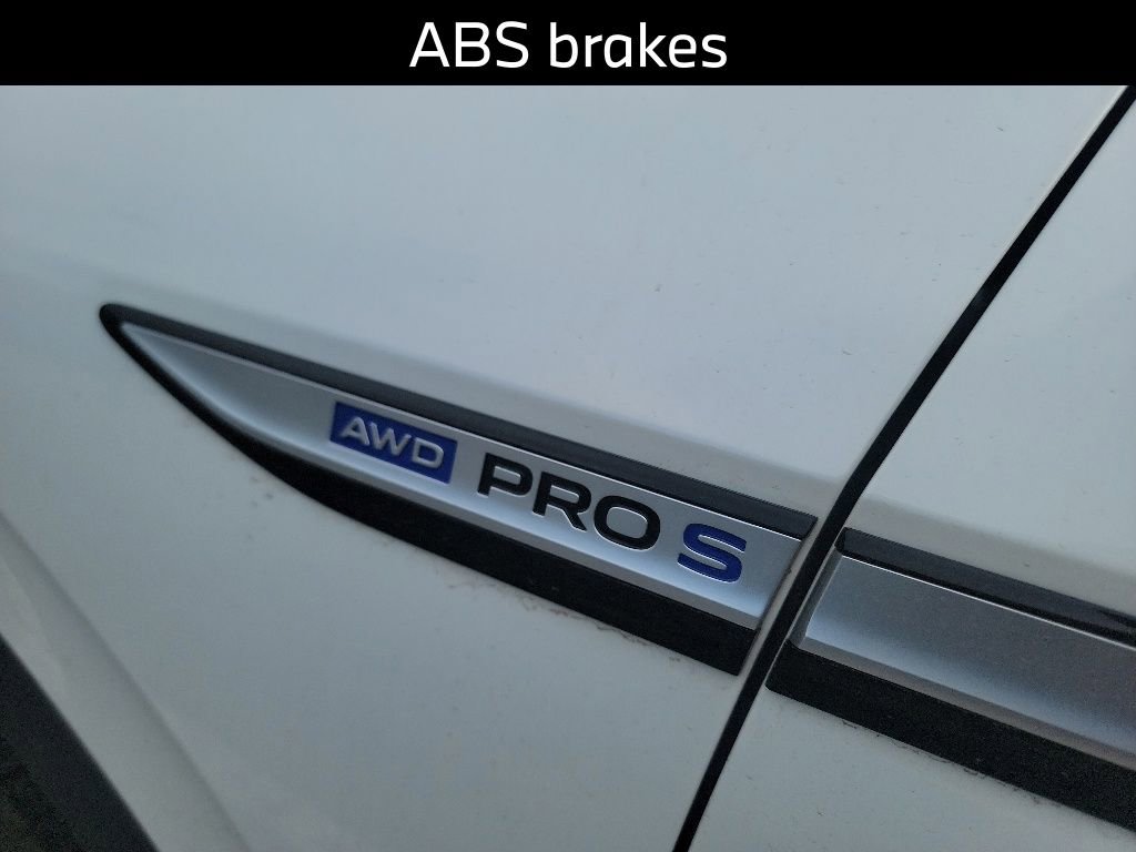 Used 2023 Volkswagen ID.4 Pro S AWD/4WD image 9