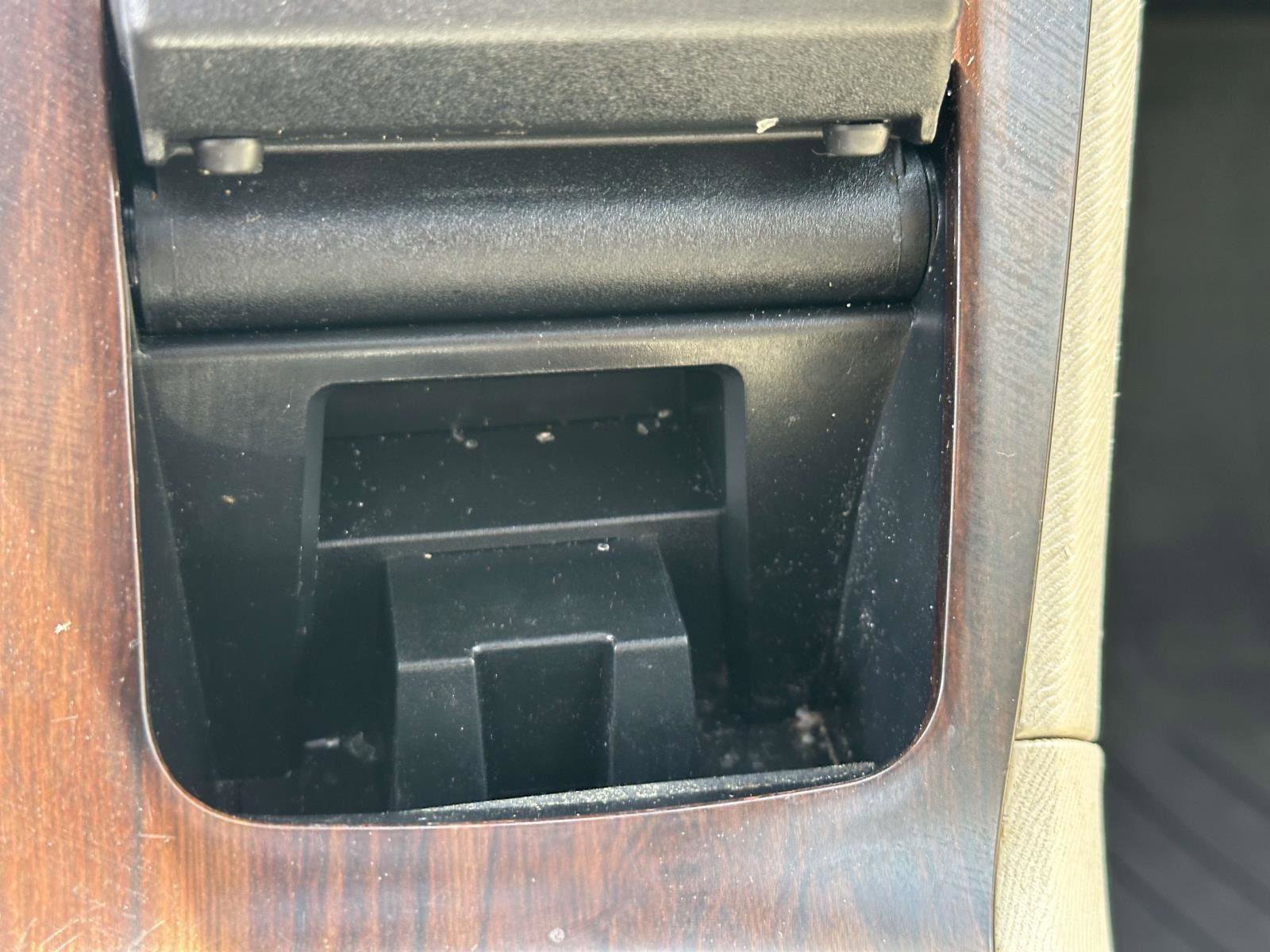 Used 2014 Toyota Venza XLE w/ XLE Premium Package image 29