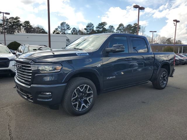 New 2026 RAM 1500 Laramie AWD/4WD image 3