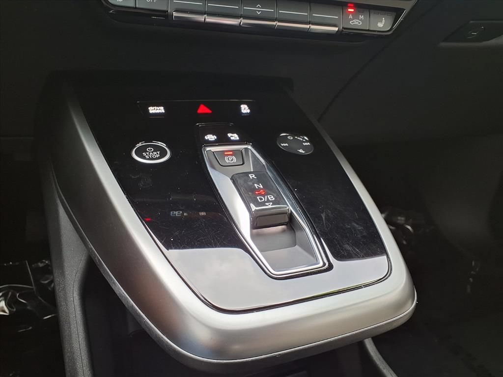 Used 2023 Audi Q4 e-tron Prestige AWD/4WD image 25
