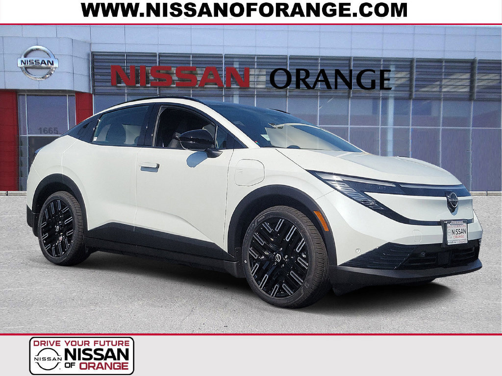 New 2026 Nissan Leaf Platinum+ w/ Cargo Package (Platinum+)