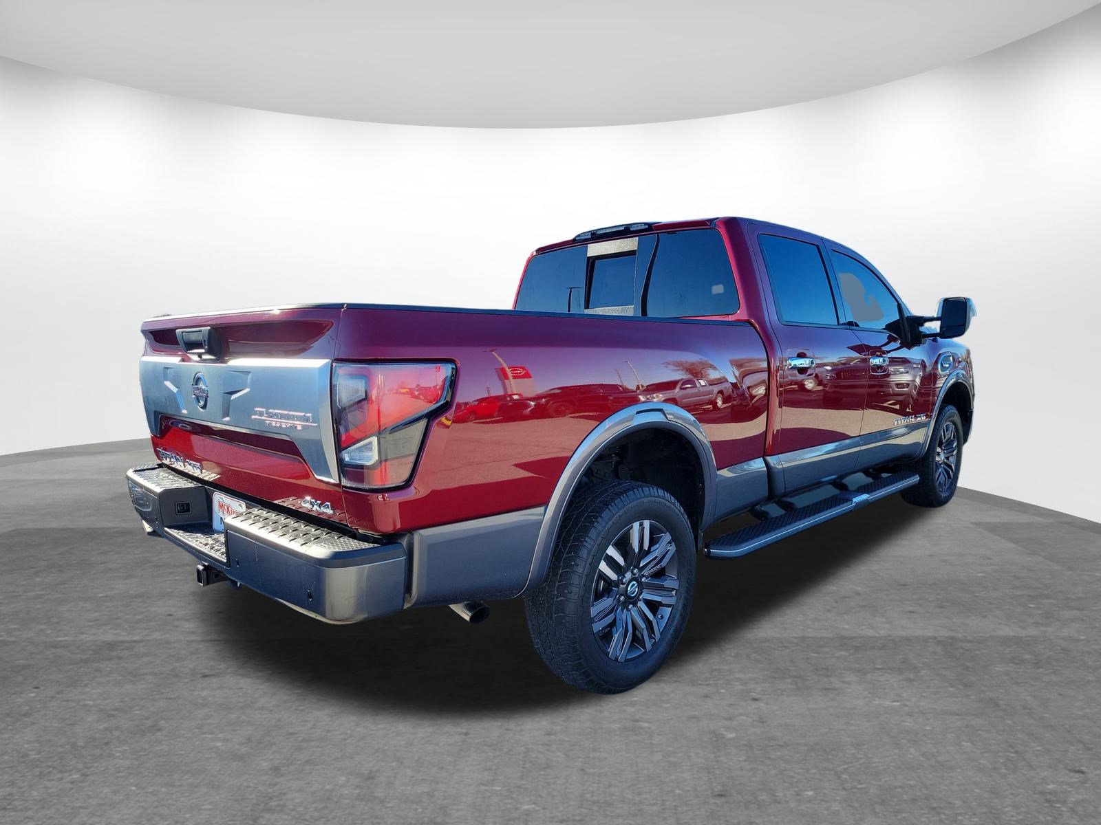 Used 2021 Nissan Titan Platinum Reserve w/ Moonroof Package image 5