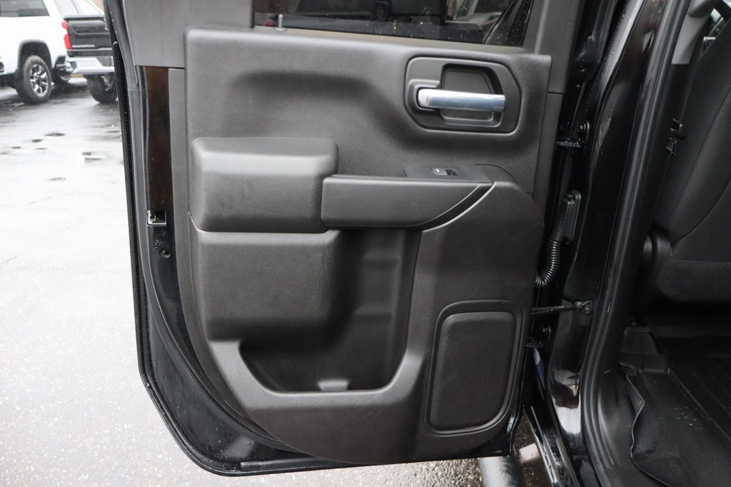 Used 2023 Chevrolet Silverado 2500 Custom w/ Gooseneck/5TH Wheel Package image 19