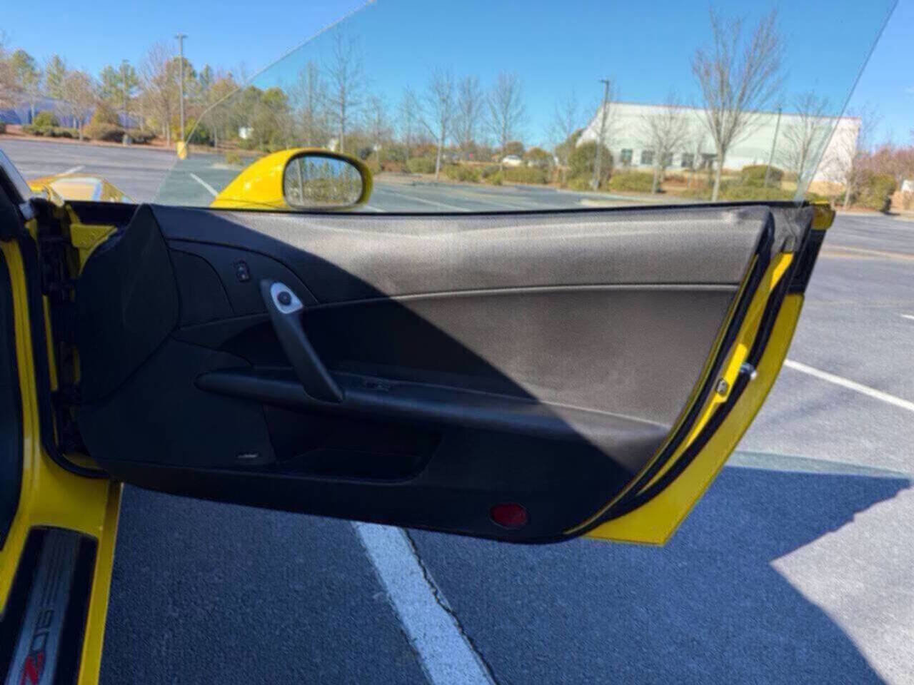 Used 2008 Chevrolet Corvette Z06 RWD image 18