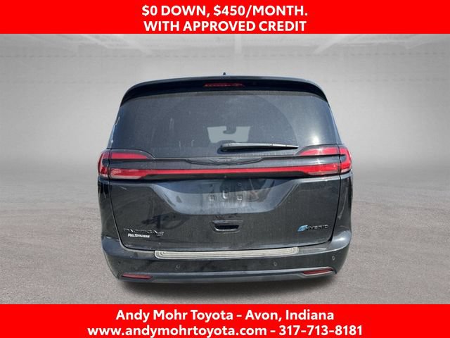 Used 2024 Chrysler Pacifica Limited FWD image 7