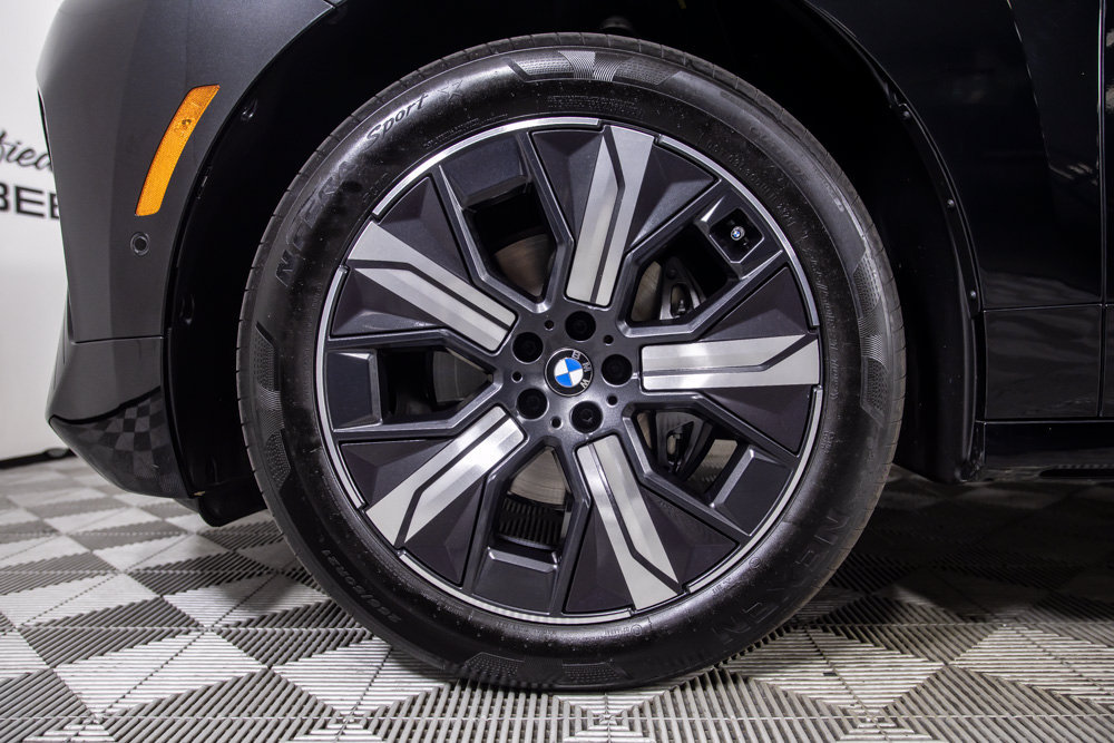 Used 2026 BMW iX xDrive45 AWD/4WD image 38