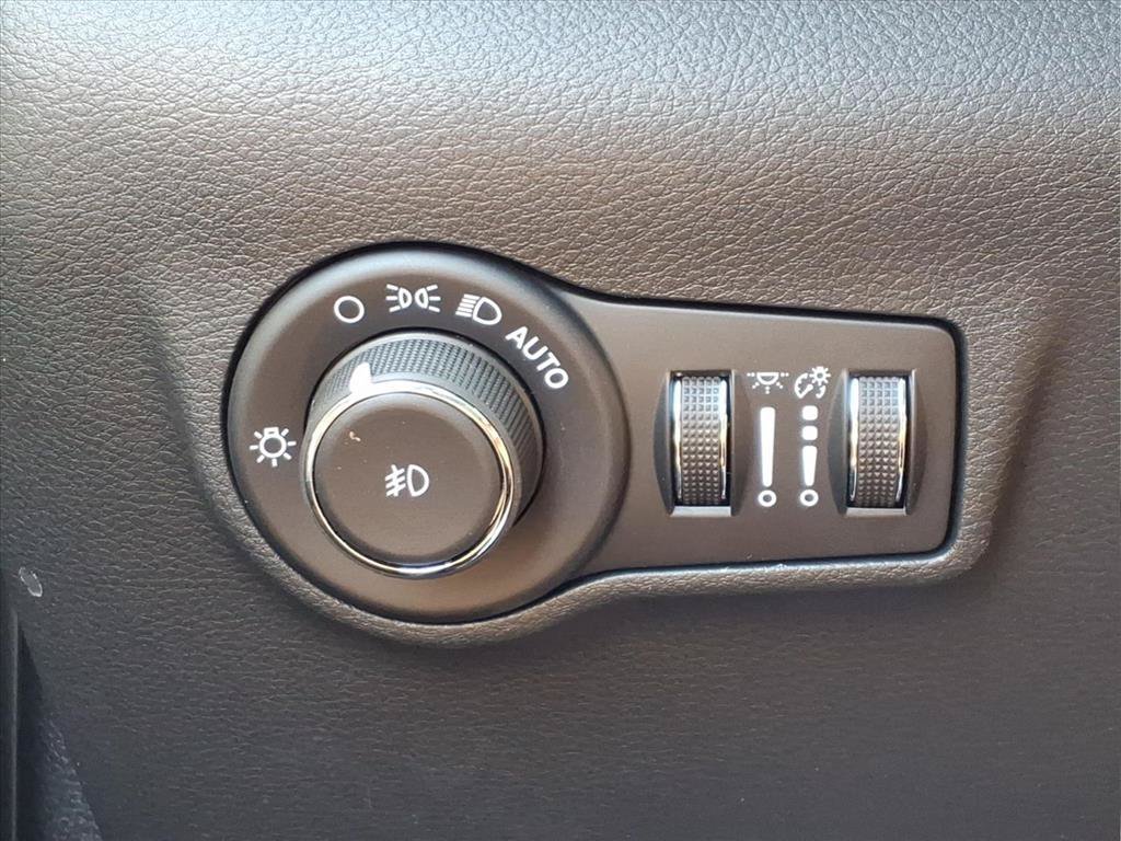 New 2026 Jeep Compass Latitude AWD/4WD image 20