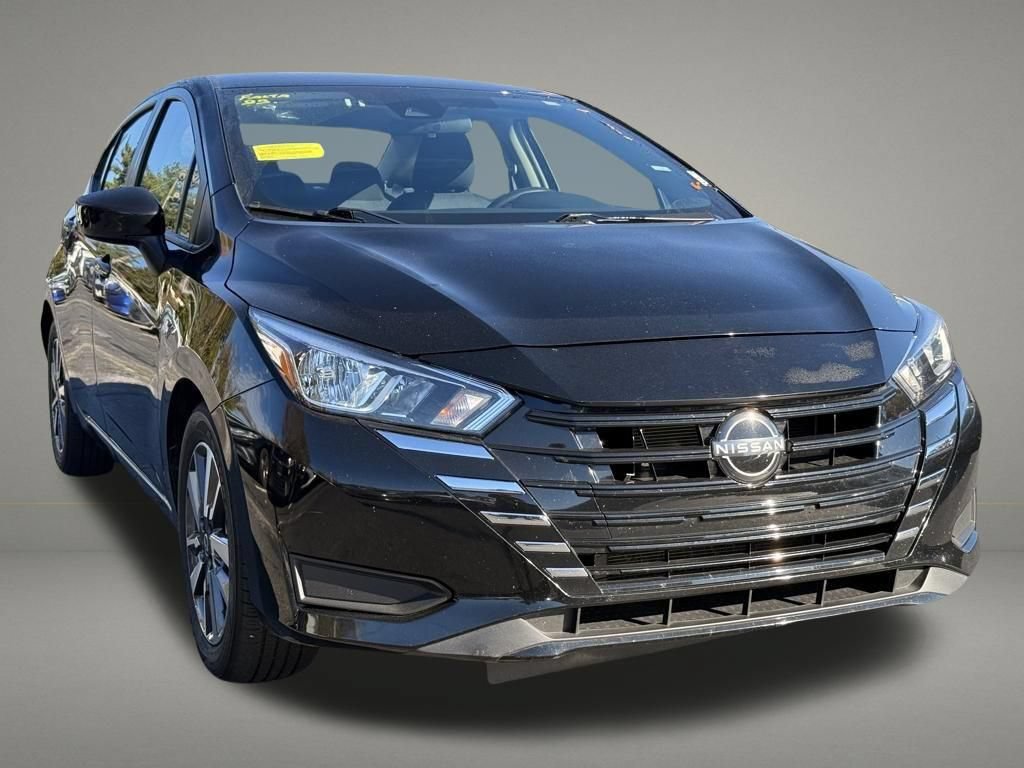 Used 2023 Nissan Versa SV FWD image 29