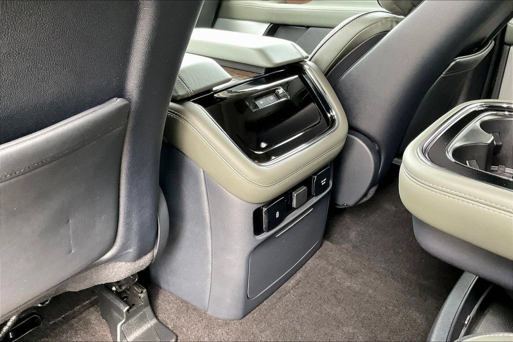 Used 2022 Lincoln Navigator Black Label AWD/4WD image 10