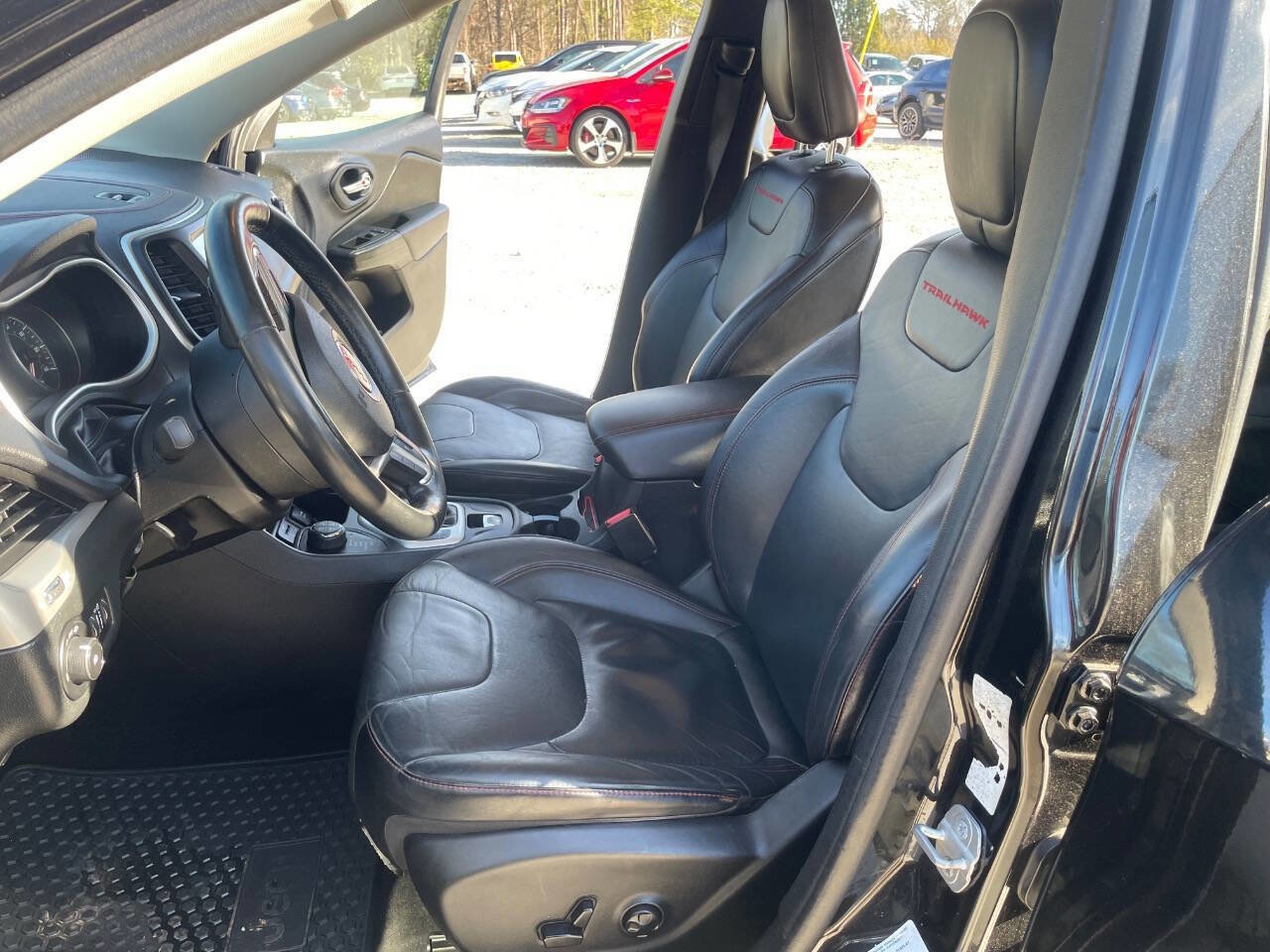 Used 2014 Jeep Cherokee Trailhawk w/ Leather Interior Group image 18