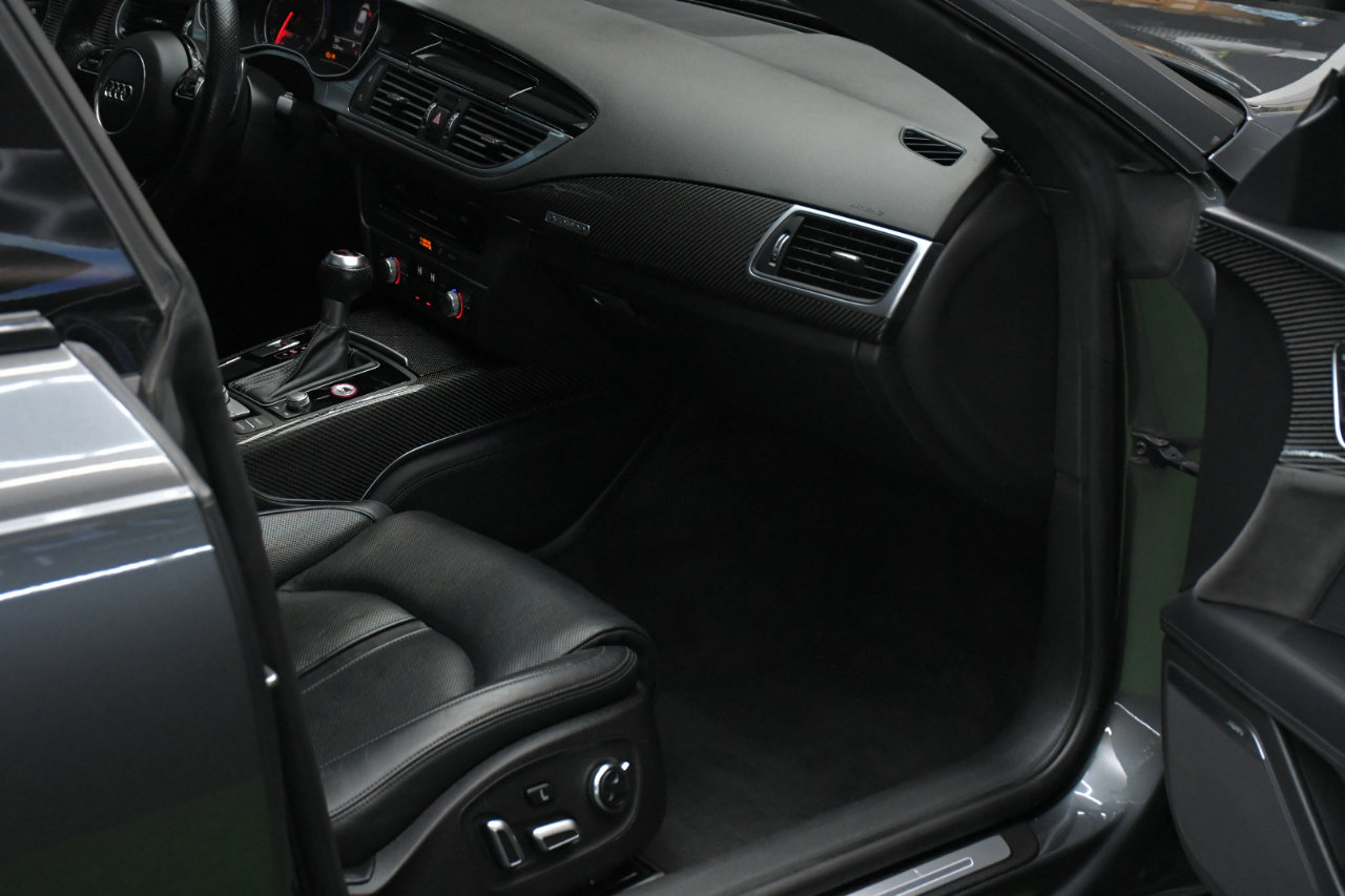 Used 2017 Audi RS 7 Performance w/ Driver Assistance Package image 42