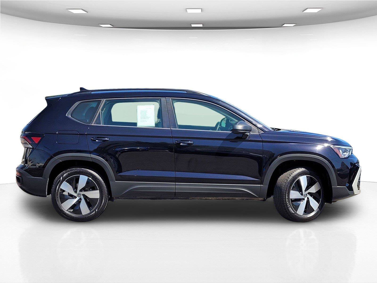 Certified 2025 Volkswagen Taos S AWD/4WD image 5