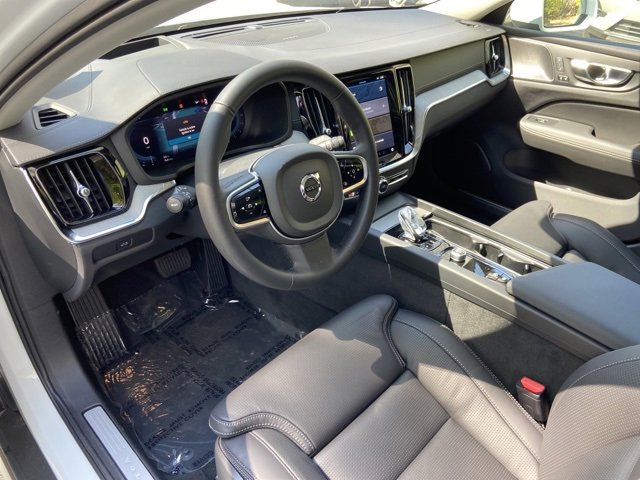 New 2025 Volvo V60 B5 Cross Country Ultra w/ Protection Package Premier image 9