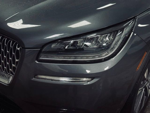 Used 2021 Lincoln Corsair Reserve w/ Equipment Group 201A image 2
