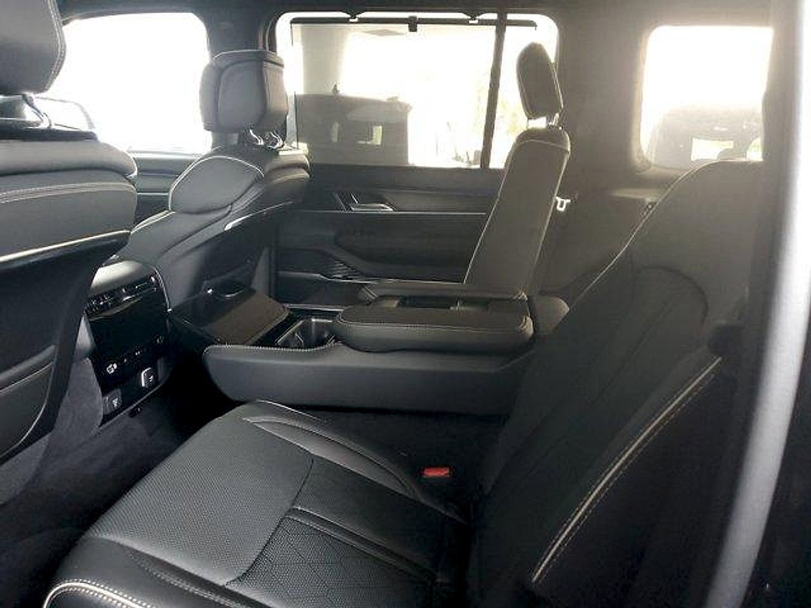 New 2024 Jeep Grand Wagoneer Series II Obsidian w/ Quick Order Packagew 28T AWD/4WD image 7