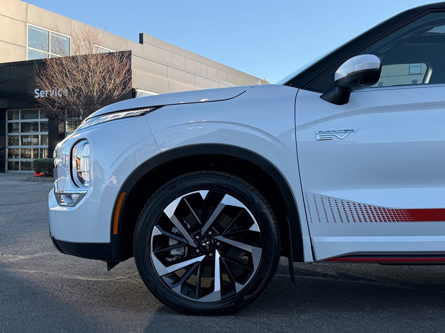 Used 2024 Mitsubishi Outlander SEL image 8