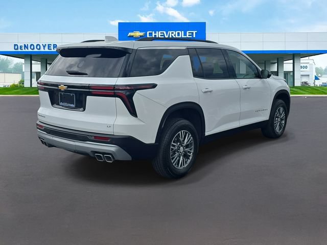 Used 2024 Chevrolet Traverse LT w/ LPO, Floor Liner Package FWD image 8