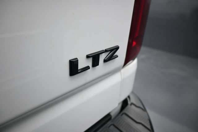 Used 2024 Chevrolet Silverado 2500 LTZ w/ LTZ Plus Package AWD/4WD image 10