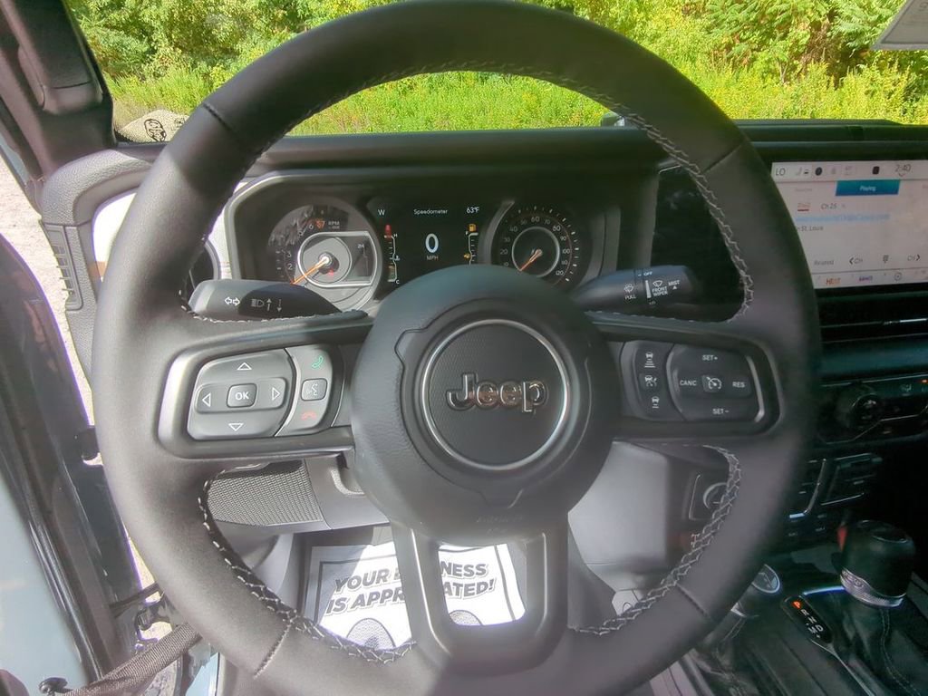 New 2025 Jeep Gladiator Willys image 15