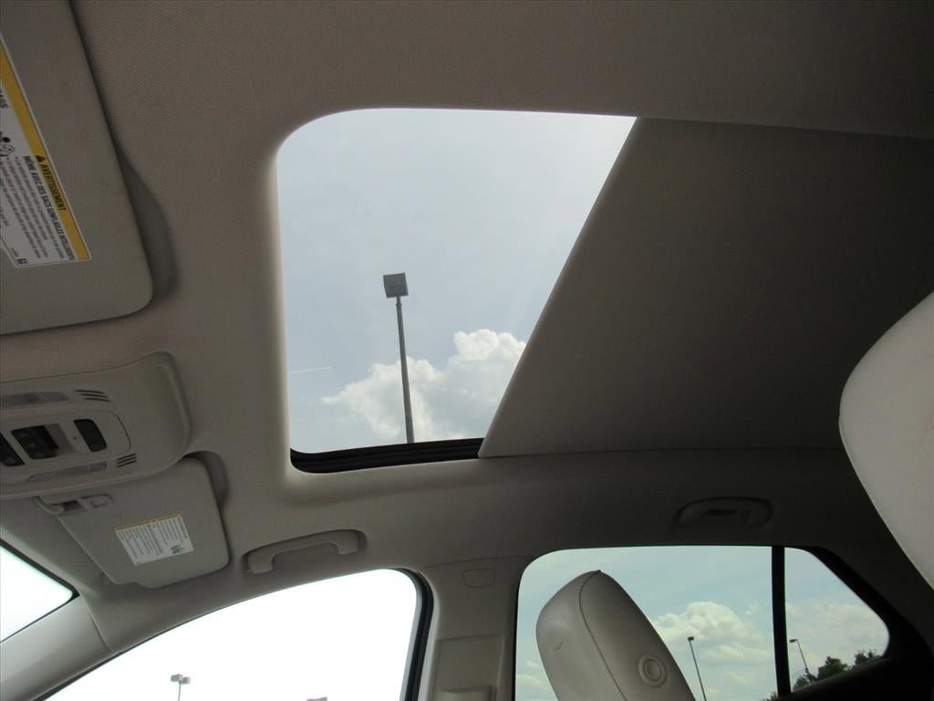 Used 2023 Buick Envision Avenir FWD image 16