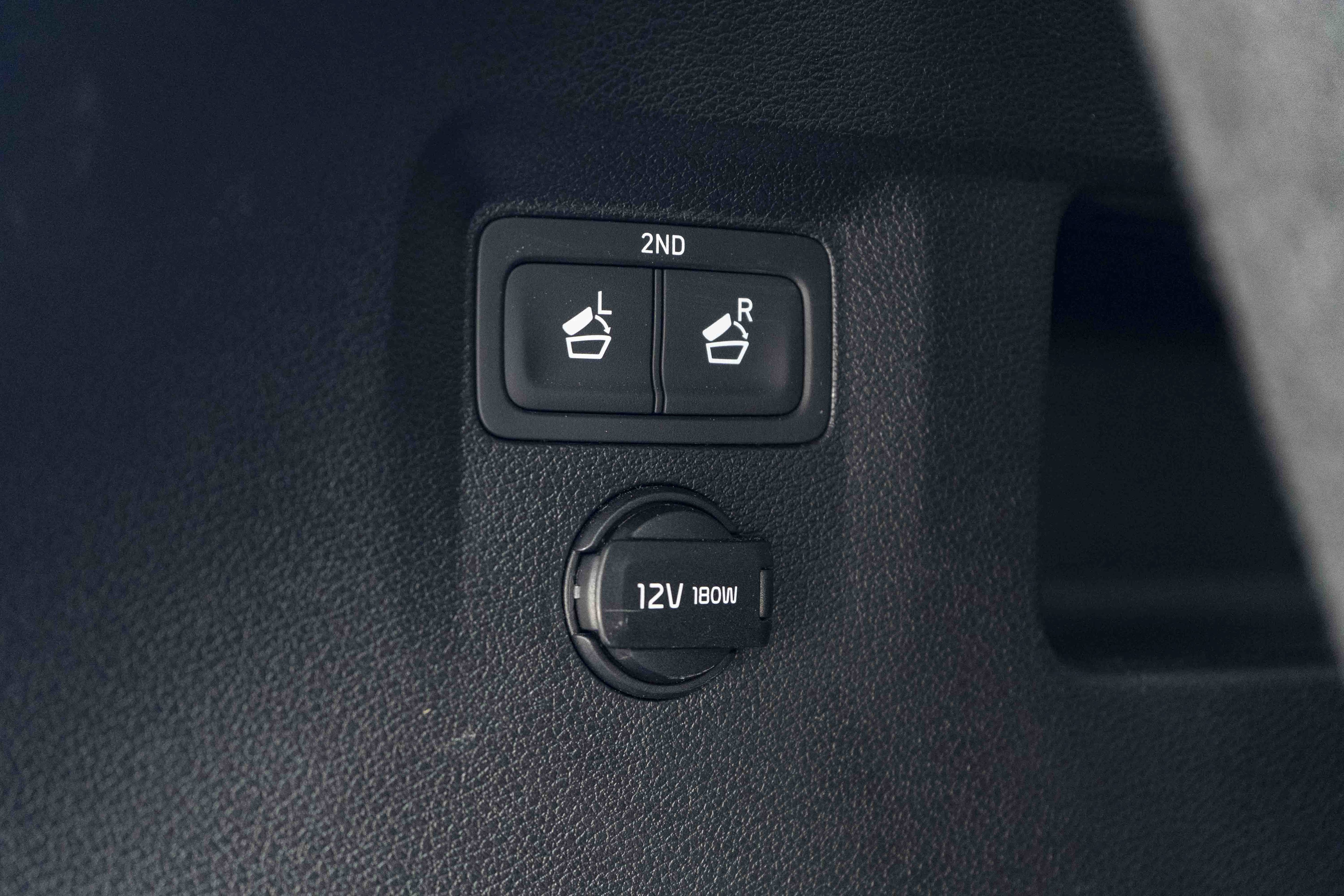 Used 2025 Kia Telluride S FWD image 42