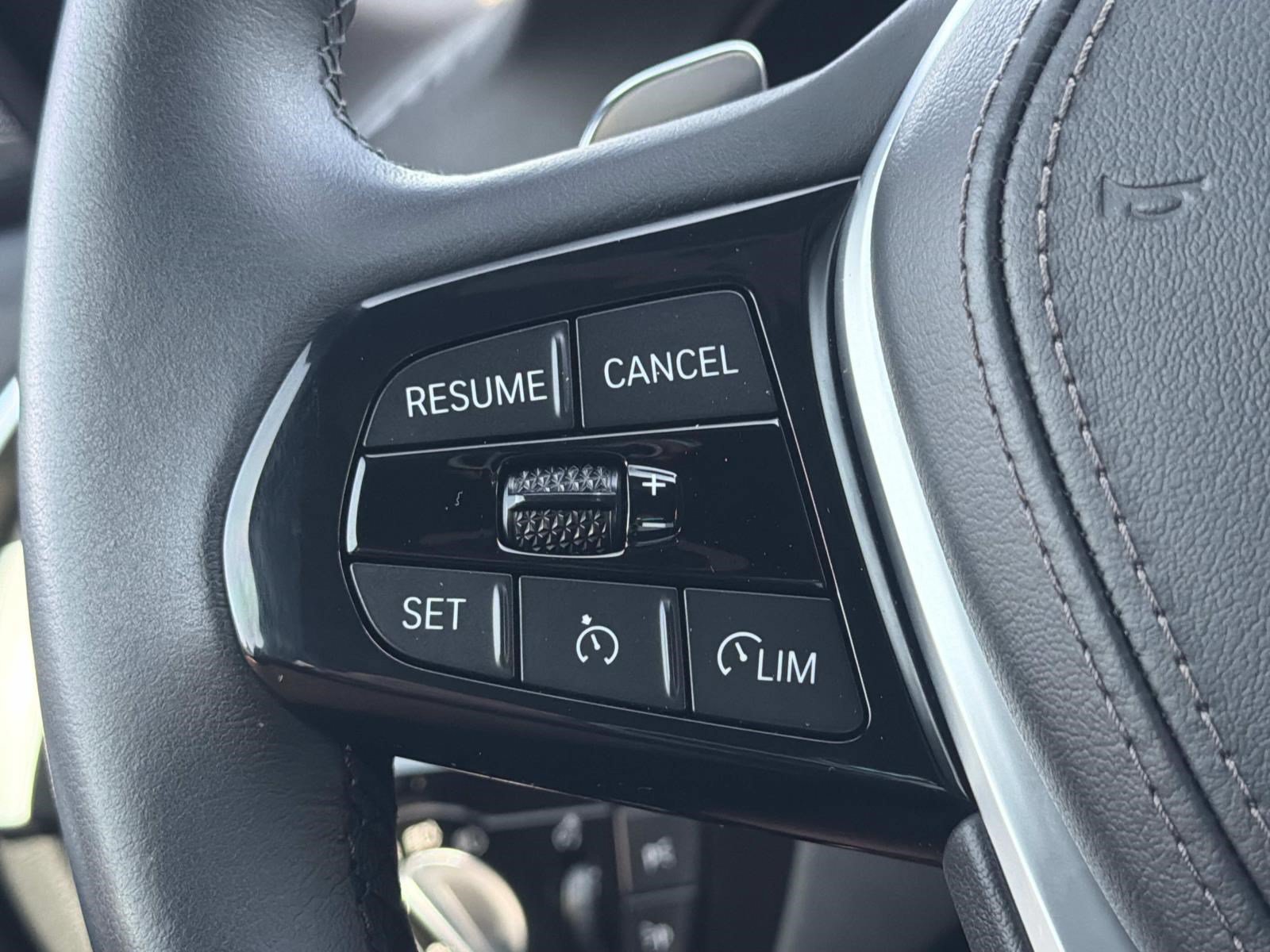 Certified 2023 BMW 530i w/ Premium Package RWD image 20