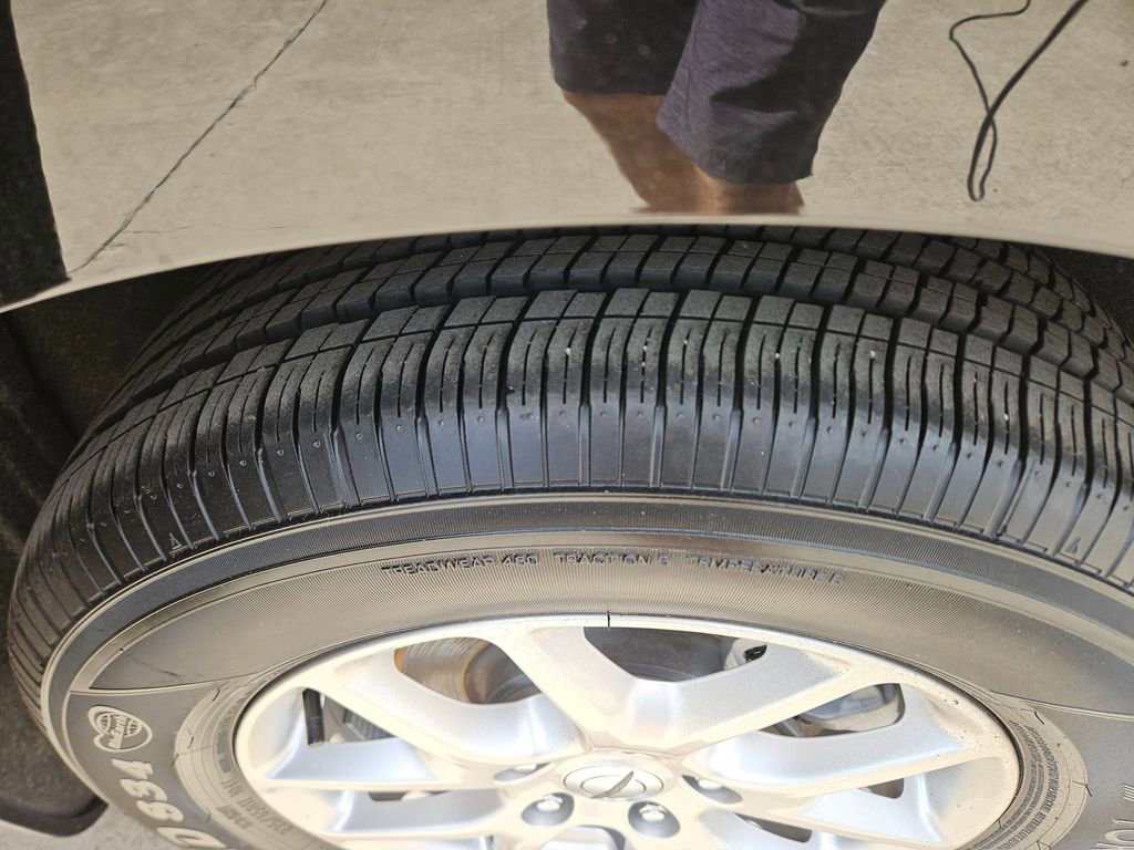 Used 2025 Chrysler Pacifica Select image 26
