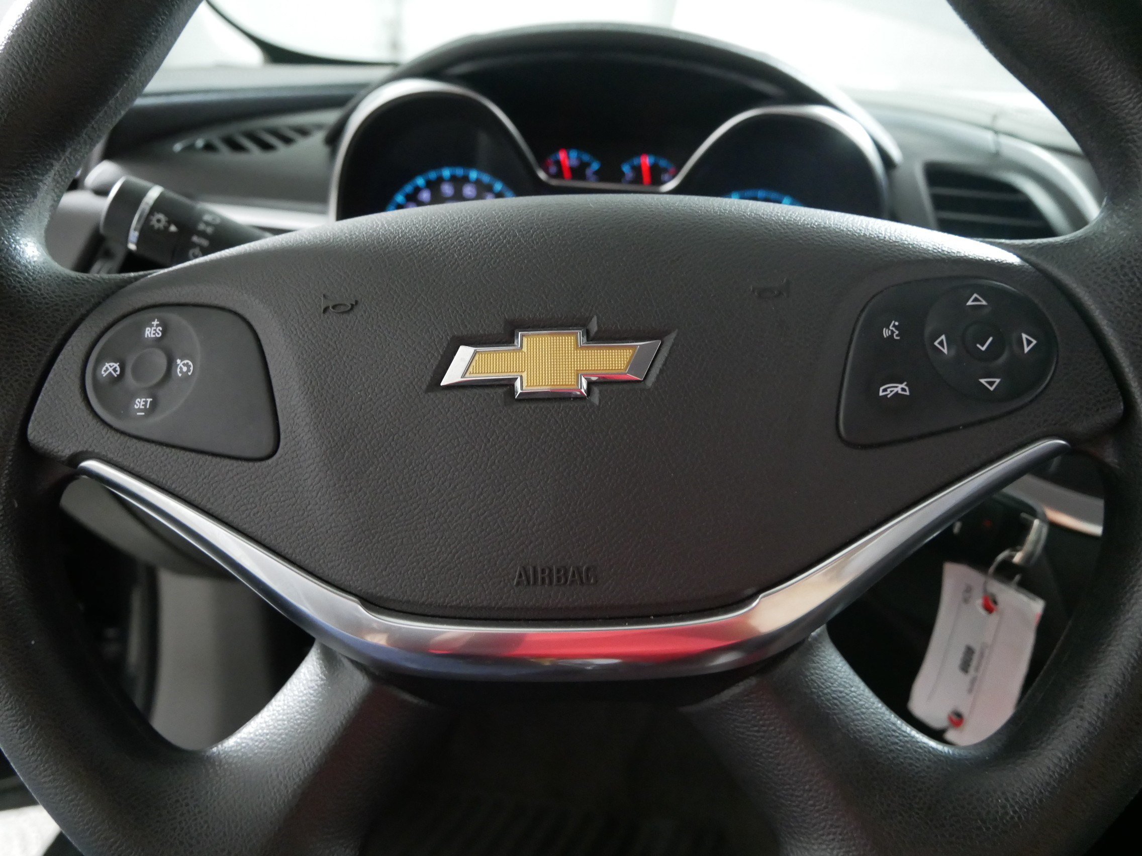 Used 2015 Chevrolet Impala LS FWD image 25